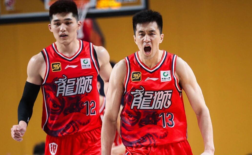 太阳城娱乐官方网站-山东男篮出征，5日对阵广州男篮，高诗岩对位郭艾伦 邱彪剑指四强