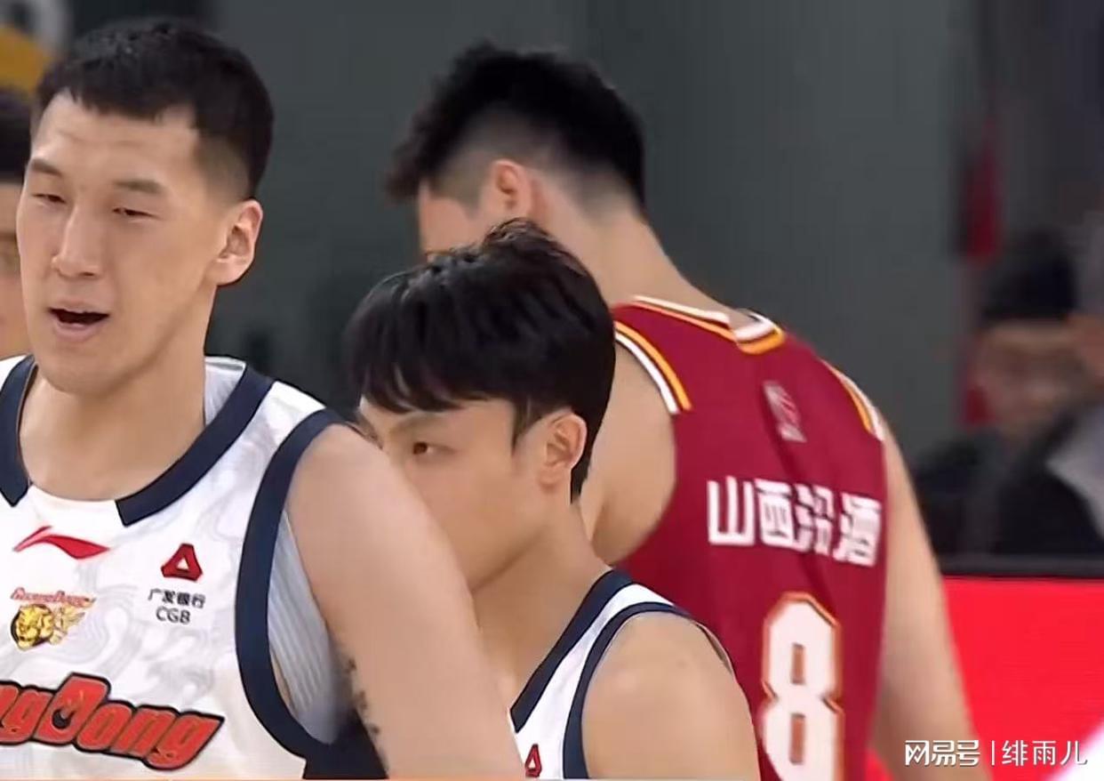 太阳城娱乐app下载-麦考尔正式留队!广东男篮敲定季后赛四外援,杜锋惨遭重大打击!